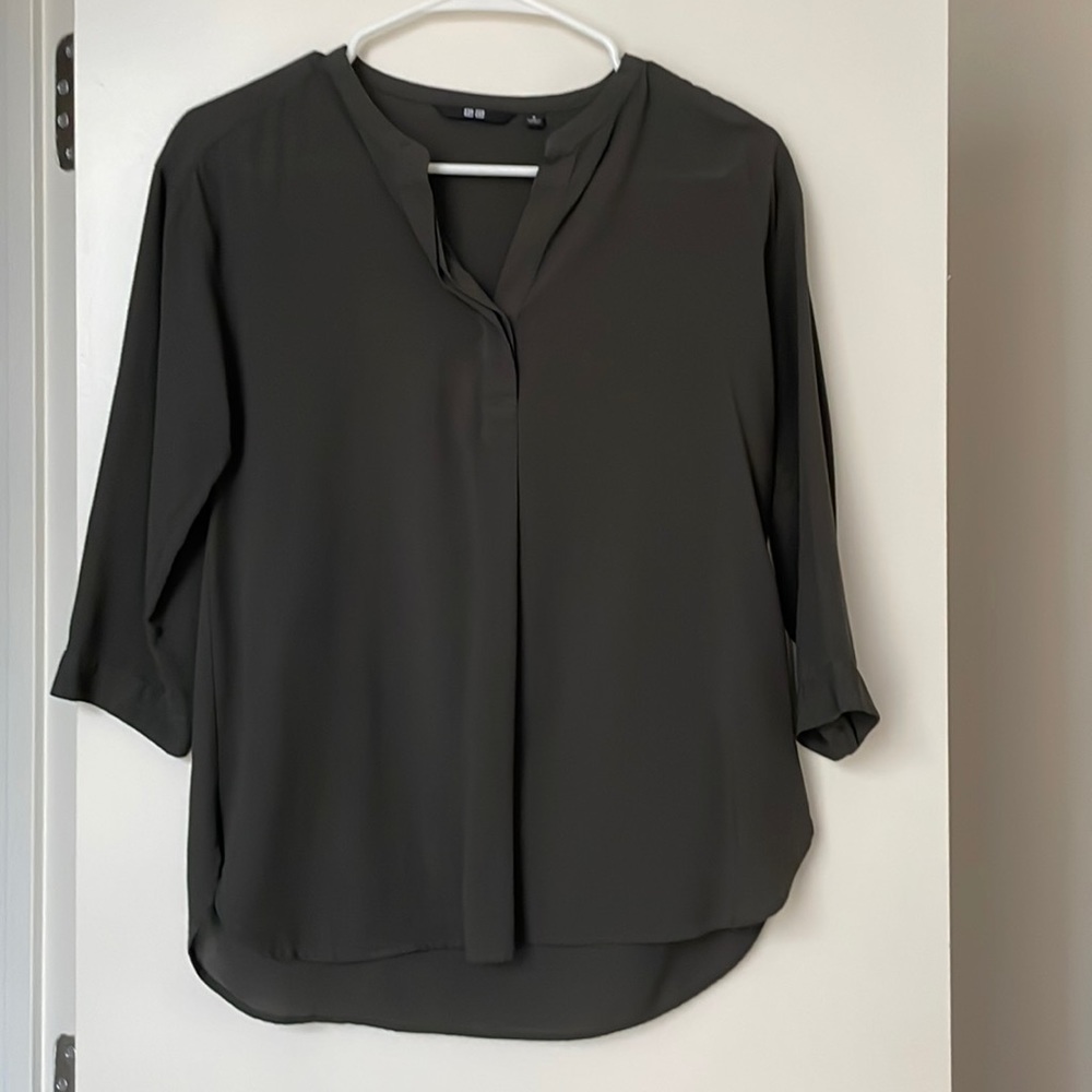 Uniqlo Summer Top 3/4 sleeve